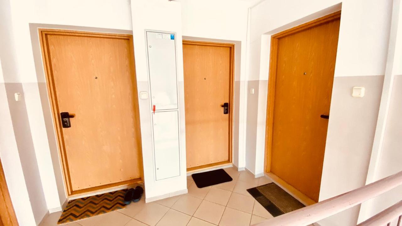 Sonnige Maisonette-Wohnung Mit Blick Auf Die Bucht Dziwnów Exterior foto